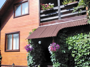 na Tsvetochnoy Private house