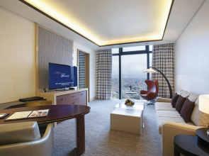 Отель Fairmont Baku at the Flame Towers