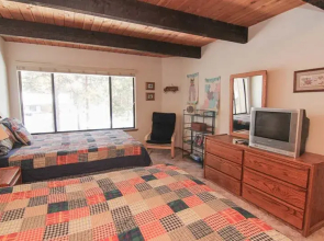 Tennis Village 50 - 2 Br condo by RedAwning