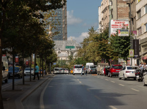 Royal Garden Suite Hotel