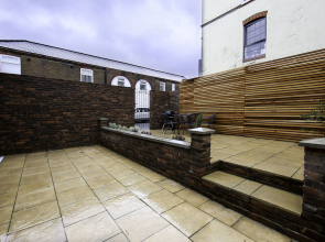 Platinum Apartment in West London 9979