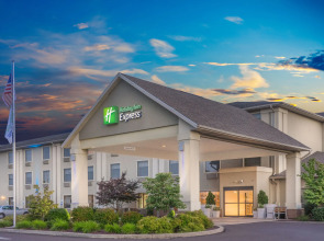 Holiday Inn Express Bloomsburg by IHG