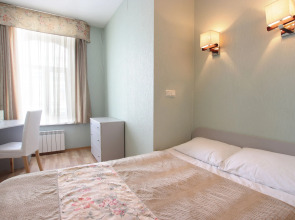 Невский просп., 105