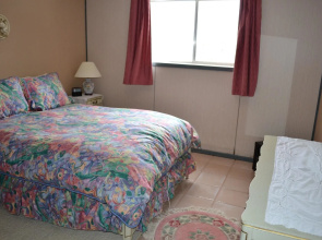 View House 5 Bedrooms 3 Bathrooms Home
