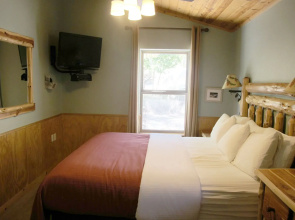 Convict Lake Resort