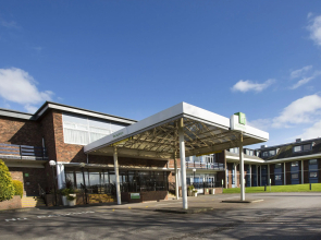 Holiday Inn Luton South M1, JCT.9