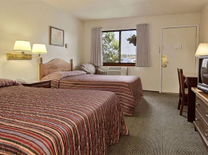 Northwest Inn and Suites- Minocqua
