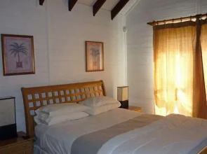 Victoria Fields Hotel & Resort