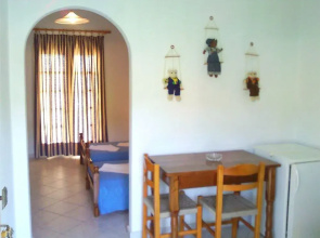 Margarita Studios & Apartments