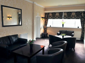 Host Stay Brooklands Timeless
