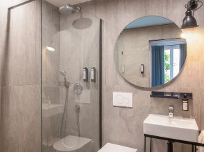 Hotel de la Porte Dorée