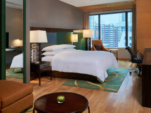 Renaissance Bangkok Ratchaprasong Hotel