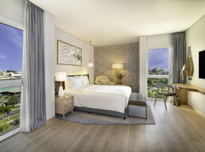 Radisson Blu Hotel & Resort, Abu Dhabi Corniche