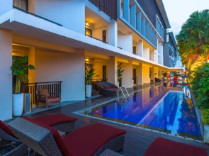 Отель Harris Hotel Seminyak Bali