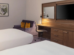 DoubleTree by Hilton Edinburgh Airport
