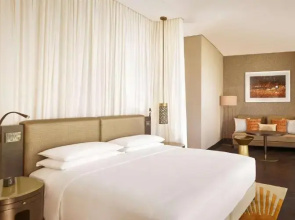 Grand Hyatt Abu Dhabi Hotel And Residences Emirates Pearl
