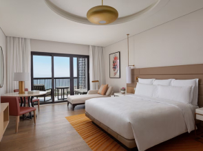 Курортный отель InterContinental Fujairah Resort by IHG