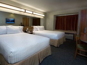 Magnolia Inn & Suites