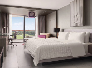 Le Meridien Suvarnabhumi, Bangkok Golf Resort & Spa