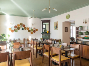 Hotel de la Porte Dorée