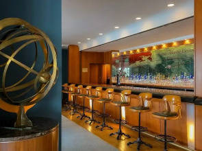 Queen Elizabeth 2 Hotel by Accor
