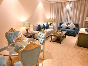 Crystal Plaza Al Majaz Hotel