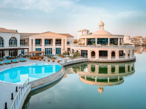Отель Millennium Lakeview