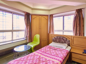 Hotel Padmakrishna