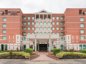 DoubleTree Suites by Hilton Hotel Philadelphia West