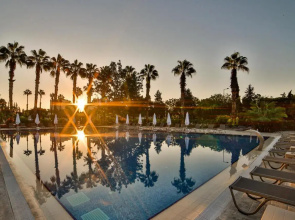 Nashira City Resort