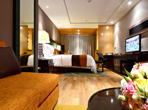 Renaissance Bangkok Ratchaprasong Hotel