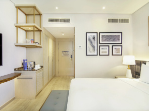 Radisson Blu Hotel & Resort, Abu Dhabi Corniche
