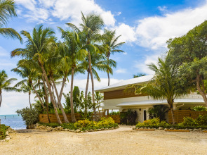La Siesta Resort & Villas