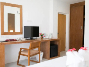 Bay View Resort and Premier Resort