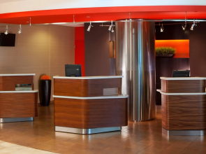 Courtyard by Marriott Arlington Crystal City/Reagan National