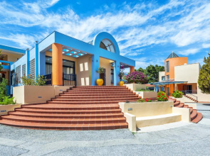 Atrium Hotel