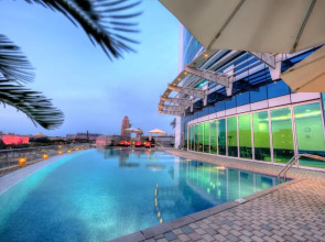 Tamani Marina Hotel and Hotel Apartments