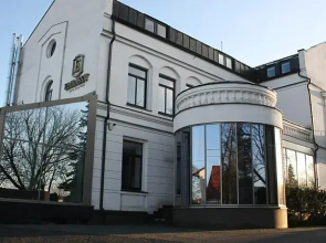 Embassy Hotel Balatonas