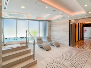 Renaissance Business Bay Hotel