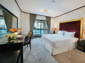 Отель Park Apartments Dubai, an Edge by Rotana