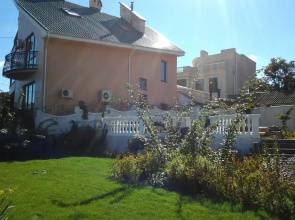 Alisa Guest House