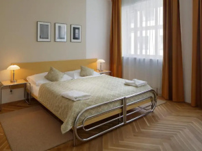 Axa Hotel