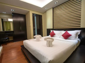 Peach Blossom Resort & Pool Villa