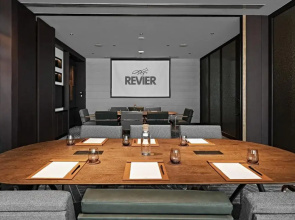 Revier Hotel - Dubai