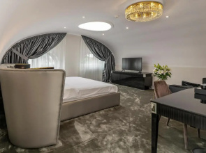 St. Palace Hotel