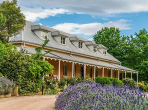 Fitzroy Inn Historic Retreat