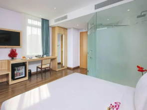 Adora Mira Hotel
