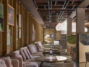 Hotel AKA Alexandria