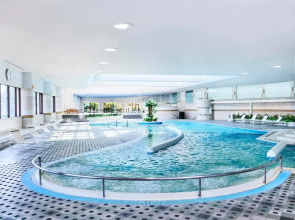 RIHGA Royal Hotel Osaka, Vignette Collection by IHG