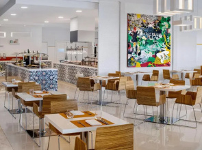 Отель Novotel Dubai Al Barsha